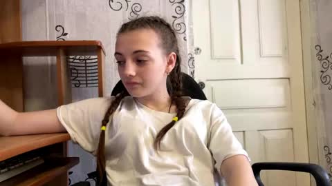 Tina online show from May 2, 6:08 am