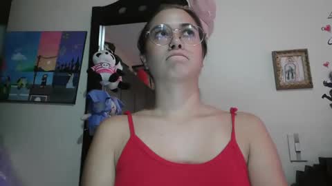 triana_bell online show from March 10, 8:35 pm