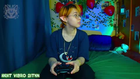 trickykitsune online show from March 7, 3:56 pm