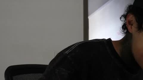 - trieone online show from October 20, 12:10 pm