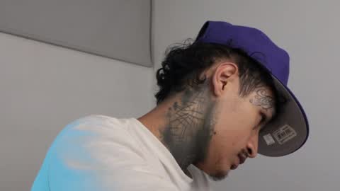 - trieone online show from February 5, 6:02 am