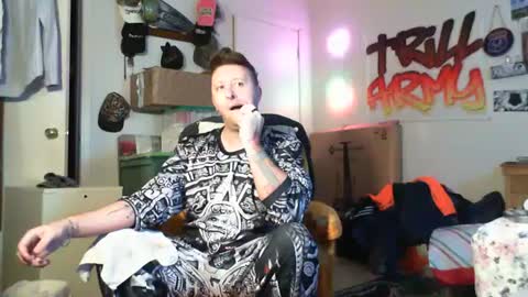 trillnonymau5 online show from January 30, 12:18 am