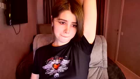 tripleprinces online show from November 16, 12:18 pm