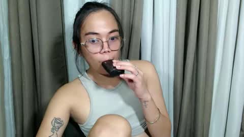 trixie_foxslut online show from February 20, 9:55 am
