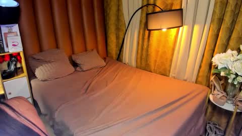 TRIXIE online show from March 9, 4:44 pm