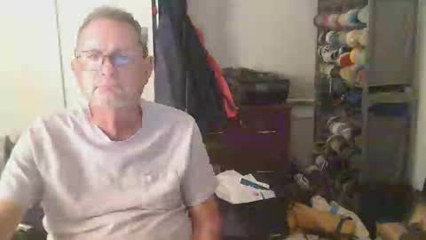 Troffer online show from April 2, 3:25 am