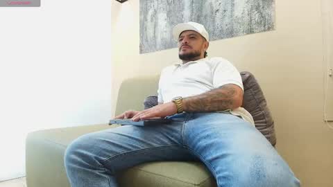 Troy online show from April 28, 2:27 am