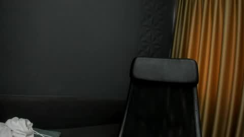 TroyWade online show from May 30, 5:39 am