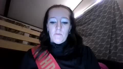 TruckersWifeToBe online show from December 9, 12:12 am