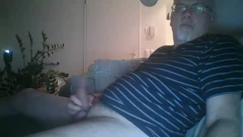 trukturk online show from February 6, 9:28 pm