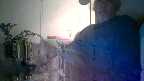 trukturk online show from December 18, 8:26 pm