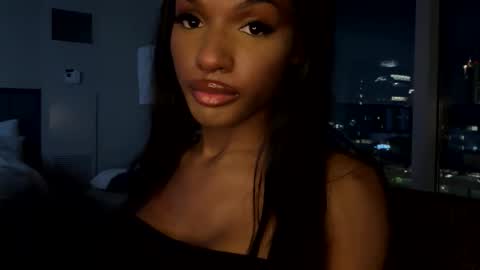 tsvouge online show from May 18, 4:00 am