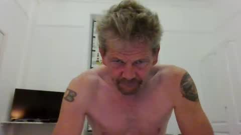 Snapshot of ttb2769 chatting on October 22, 5:32 am ttb2769 online show from October 22, 5:32 am