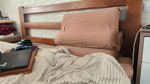 too big online show from October 20, 9:14 am