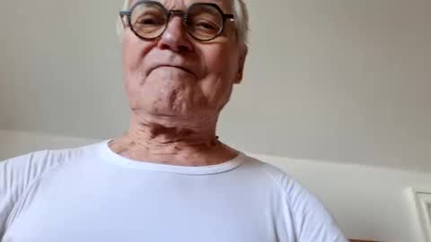 FINN but call me NANNA online show from September 22, 12:09 pm