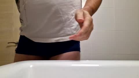 tubsy6868 online show from October 20, 8:30 am