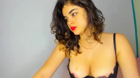 estrella online show from November 1, 11:26 pm