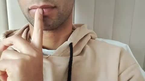 Snapshot of tunisiensexyguy chatting on December 30, 2:30 pm TunisienSexyGuy online show from December 30, 2:30 pm