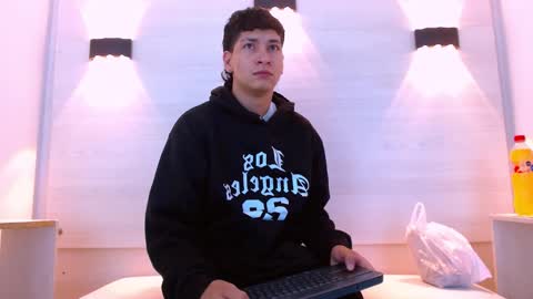 samu online show from December 17, 12:34 pm