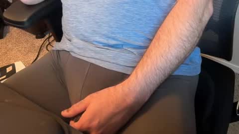 Snapshot of twinkboylover321 chatting on March 8, 6:37 pm Tell me what to do online show from March 8, 6:37 pm