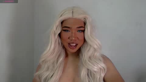 Cheska Schock online show from November 14, 2:30 pm