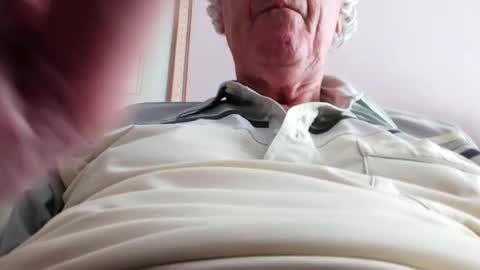 Leslie online show from June 20, 6:14 pm
