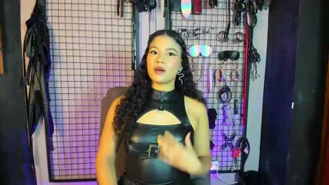 Snapshot of twisted_fantasy_ chatting on February 15, 11:36 pm Clio Tadeo online show from February 15, 11:36 pm