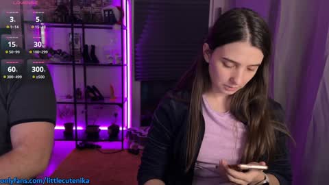 Snapshot of two_0f_us chatting on December 8, 5:01 pm Two of us online show from December 8, 5:01 pm