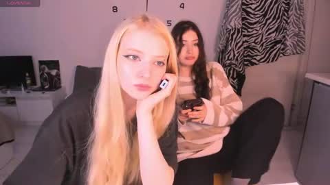 Jessy  Olivia online show from July 6, 4:31 pm