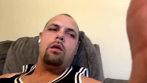 two_hands45 online show from April 22, 7:10 pm