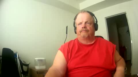 two_wheels_two_balls online show from February 24, 7:39 pm