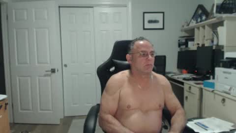 Twopeopleinlove online show from November 26, 11:29 am