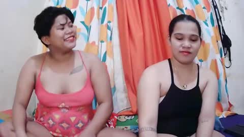 Lyn and lea online show from February 27, 9:07 am