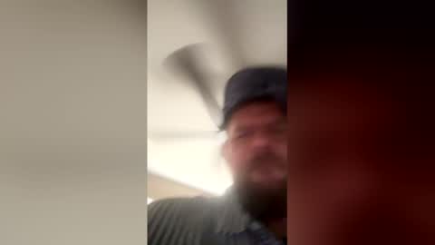 ty_barrett94642677 online show from May 15, 11:45 pm