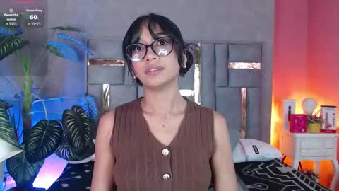 tyla_ks online show from November 17, 8:00 pm