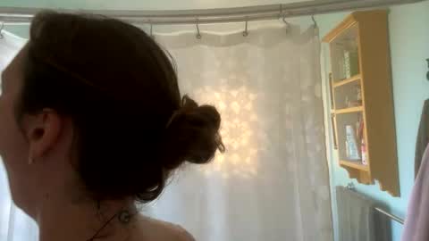 tylababyy online show from November 23, 5:11 pm