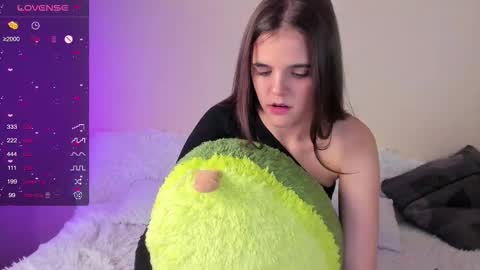 Ema online show from November 24, 8:07 pm