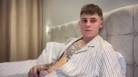 tyler_garrner online show from September 10, 6:31 pm