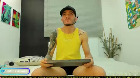 Snapshot of tylergiuseppe_ chatting on February 25, 7:49 pm tylergiuseppe_ online show from February 25, 7:49 pm