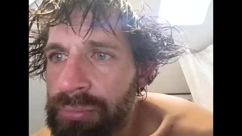 tylerweist727678265 online show from April 14, 1:09 am