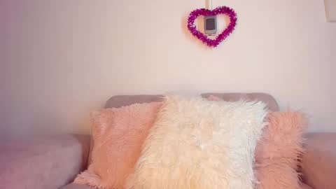 tylla__ online show from February 25, 5:11 am