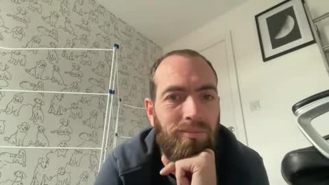 UK Hung online show from October 1, 10:47 am