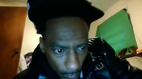 ukicalszanjg online show from May 3, 10:54 am