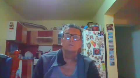 ulmeni4 online show from April 24, 9:17 pm