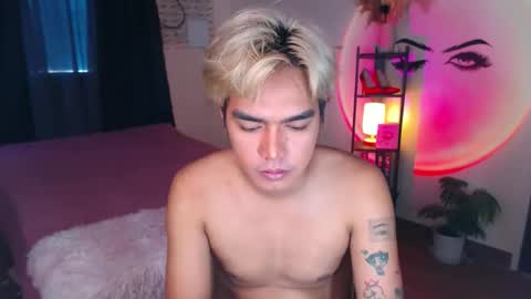 Alex online show from February 5, 1:47 am