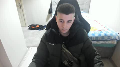 Snapshot of ulxer chatting on December 28, 7:54 pm hi im mike tyson - online show from December 28, 7:54 pm