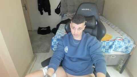 Snapshot of ulxer chatting on February 6, 8:02 pm hi im mike tyson - online show from February 6, 8:02 pm