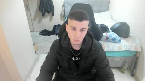 Snapshot of ulxer chatting on March 6, 8:16 pm hi im mike tyson - online show from March 6, 8:16 pm