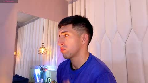 un_sluttyy online show from April 17, 11:34 am