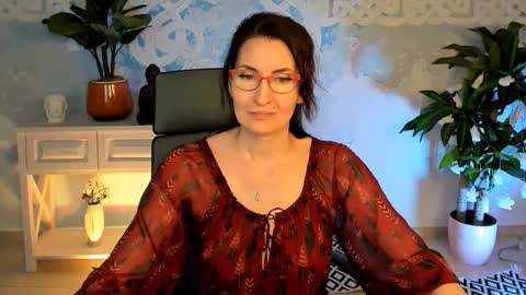 UnaTera online show from November 1, 9:41 am